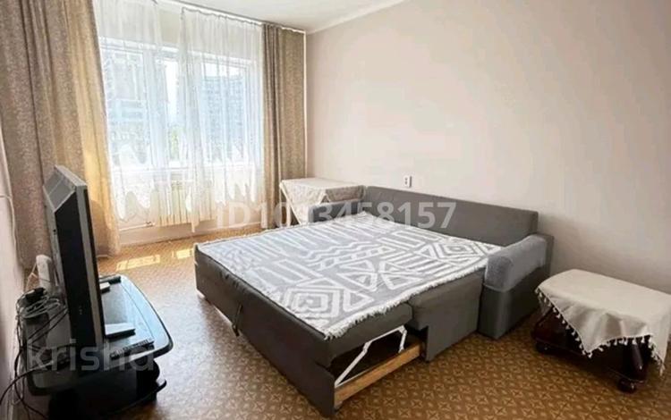 1-бөлмелі пәтер · 40 м² · 6/9 қабат, мкр Тастак-2 261, бағасы: 250 000 ₸ в Алматы, Алмалинский р-н — фото 2