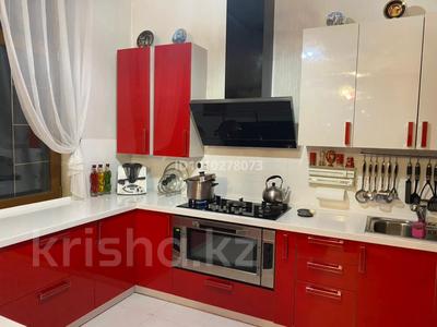 Дом · 7 комнат · 300 м², мкр Карагайлы, ул Карибай акына 91 — Район Парка Первого Президента за 200 000 〒 в Алматы, Наурызбайский р-н