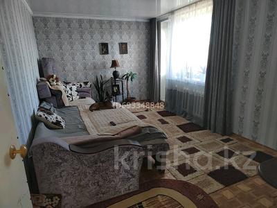 2-комнатная квартира, 50 м², 4/4 этаж, Комсомольская 20В за 4.8 млн 〒 в Аксу