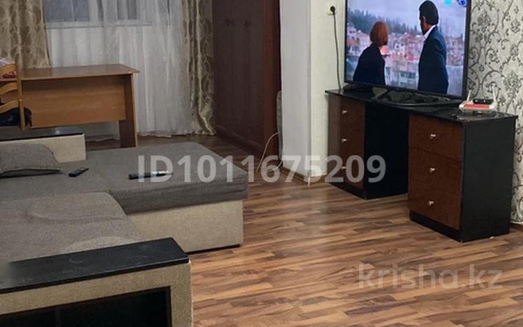 3-бөлмелі пәтер · 65 м² · 1/5 қабат, Шаймерденова 17, бағасы: 45 млн ₸ в Шымкенте, Аль-Фарабийский р-н — фото 2