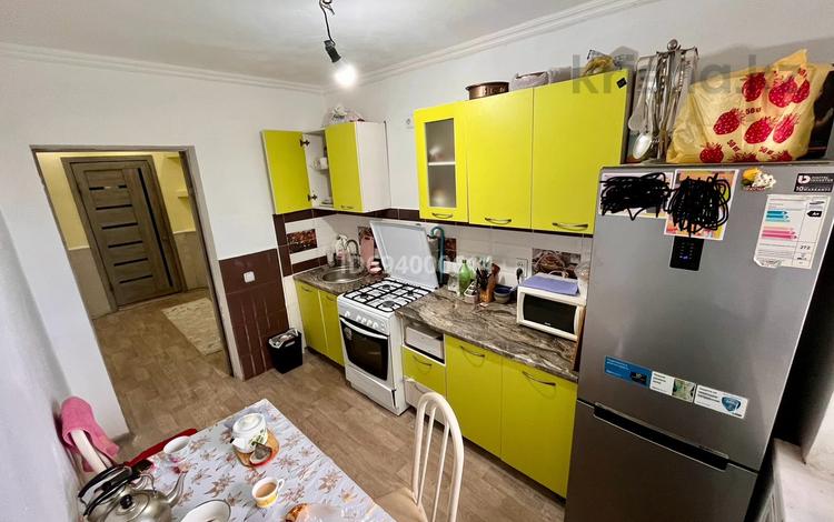 3-бөлмелі пәтер · 58 м² · 2/2 қабат, мкр Лесхоз, Кубаш Медеубаева 30, бағасы: 18.5 млн ₸ в Атырау — фото 14