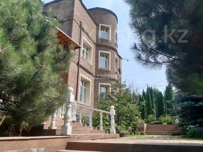 Отдельный дом · 7 комнат · 560 м² · 15 сот., Курбулакская 19 — Оспанова , Кербулакская за 383 млн ₸ в Алматы, Медеуский р-н