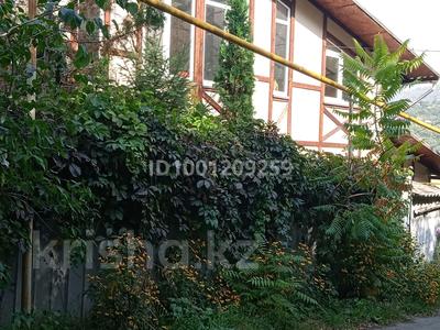 Отдельный дом · 4 комнаты · 205 м² · 7 сот., мкр Актобе за 85 млн 〒 в Алматы, Бостандыкский р-н