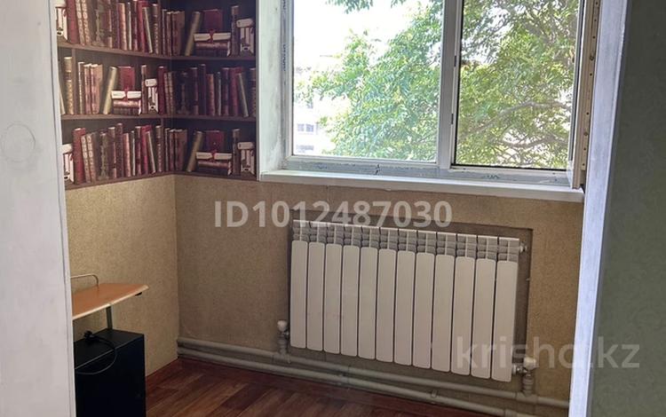 3-комнатная квартира · 57 м² · 5/5 этаж, 8-й микрорайон, 8-й микрорайон 8 — За Shymkent Grand Hotel за 180 000 ₸ в Шымкенте, Туран р-н — фото 2