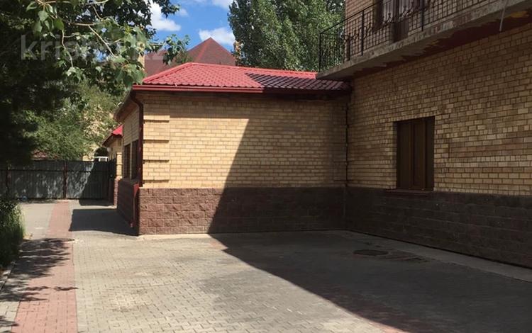 Отдельный дом · 8 комнат · 550 м², мкр Комсомольский, Мариям Жогаркызы 4 за 1.5 млн 〒 в Астане, Есильский р-н — фото 2