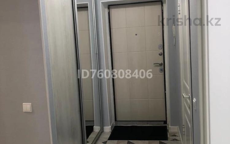1-комнатная квартира · 37 м² · 3 этаж, Кабанбай батыра 49 за 250 000 ₸ в Астане — фото 2