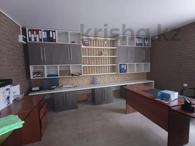 Свободное назначение, офисы · 1280 м² за 45 млн 〒 в Петропавловске