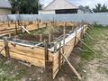 Участок · 3 сотки, Туркистан 43 — Продам участок 3 сотки — мкр. Сарыарка, ул. Туркистан Участок расположен в мкр. Сарыарка, ул. Туркистан. Продаётся ровный угловой участок 3 сотки, предназначенный для строительства жилого дома. Преимущества: ровный участок; угловое расположение; асфальтированная дорога; все коммуникации находятся рядом; удобный подъезд; отличное место для строительства собственного дома. Цена: 7 000 000 ₸ за 7 млн ₸ в Уральске — фото 5