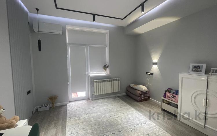 1-комнатная квартира · 56.5 м² · 8/15 этаж, 17-й мкр, ​17-й микрорайон 6 за 32.5 млн ₸ в Актау — фото 2