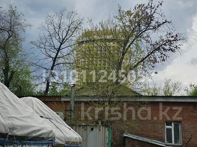 1-бөлмелі пәтер · 22 м² · 1/2 қабат, Кармысова 82 — Курмангазы, бағасы: 12 000 ₸ в Алматы, Медеуский р-н