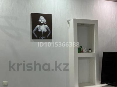 2-бөлмелі пәтер · 56 м² · 8/12 қабат, Кабанбай батыра 10, бағасы: 180 000 ₸ в Шымкенте, Аль-Фарабийский р-н