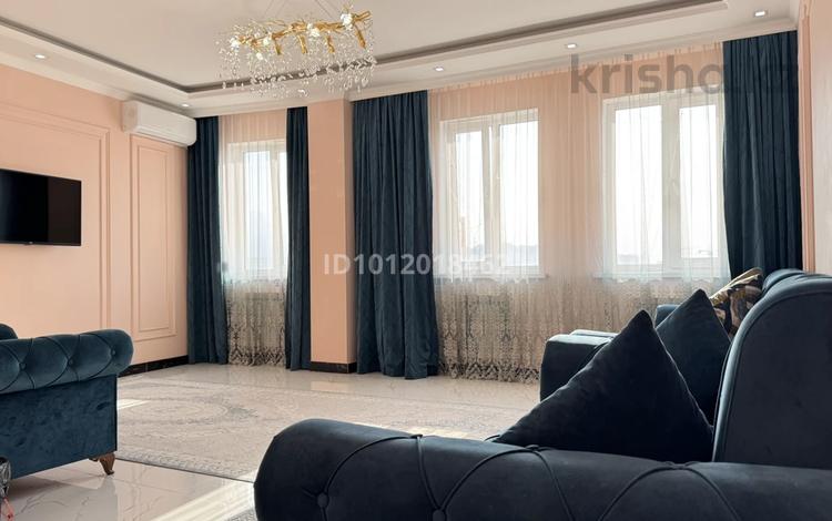 3-бөлмелі пәтер · 100 м² · 12/19 қабат, Навои — Торайгырова, бағасы: 29 000 ₸ в Алматы, Бостандыкский р-н — фото 14