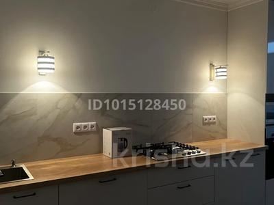 2-бөлмелі пәтер · 83 м² · 3/9 қабат, Самал 72/3, бағасы: 210 000 ₸ в Уральске