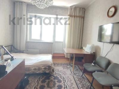 Продажа квартир в Жамбылской обл.: 4-комнатная квартира · 85 м² · 6/9 этаж, Мкр.Алатау за 19.5 млн 〒 4-комнатная квартира · 85 м² · 6/9 этаж, Мкр.Алатау за 19.5 млн 〒 в Таразе