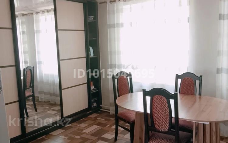 2-бөлмелі пәтер · 60 м² · 5/5 қабат, Мухита, бағасы: 17.9 млн ₸ в Уральске, мкр Школьник — фото 2