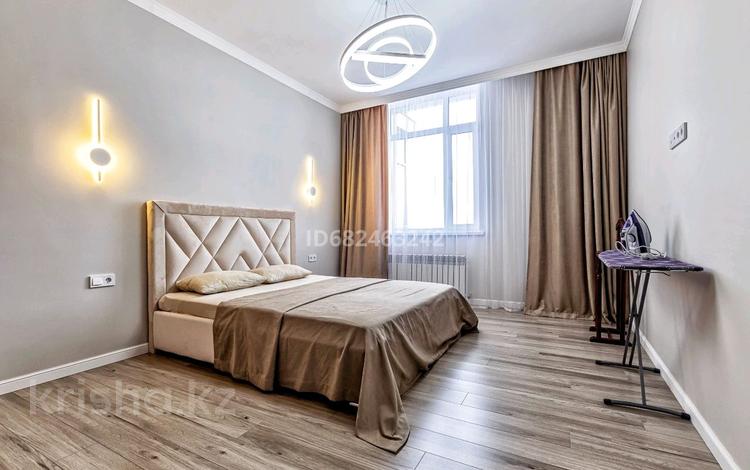 1-комнатная квартира · 68 м², Улы Дала 3/5 за 4 000 ₸ в Астане — фото 2