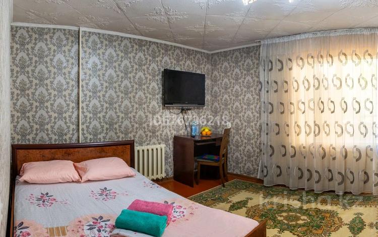 1-комнатная квартира, 42 м², 1/5 этаж посуточно, 5 14 за 6 000 〒 в Талдыкоргане — фото 7