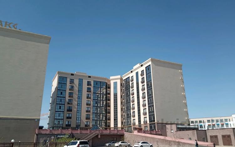 1-комнатная квартира · 55 м² · 5/8 этаж, мкр Нурсая, Абулхаир-Хана 41 за 220 000 ₸ в Атырау — фото 2