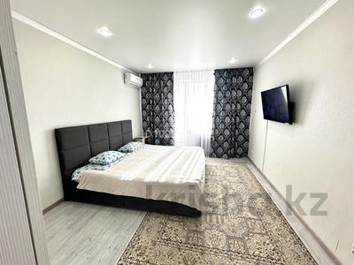 1-комнатная квартира · 35 м² · 5/9 этаж, 5 мкр 17 за 11 000 〒 в Аксае