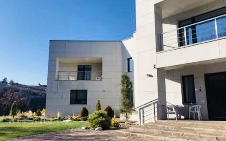 Отдельный дом · 12 комнат · 1400 м² · 50 сот., мкр Каменское плато — Олимпийская за ~ 1.5 млрд 〒 в Алматы, Медеуский р-н — фото 10