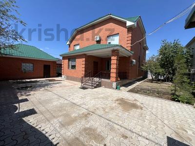 Отдельный дом · 7 комнат · 280 м², Маресьева 999 за 75 млн ₸ в Актобе