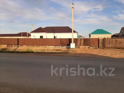 Продажа домов и дачи в Атырауской обл.: Отдельный дом · 4 комнаты · 90 м² · 8 сот., пгт Балыкши, 5 18 уй за 15.5 млн 〒 Отдельный дом · 4 комнаты · 90 м² · 8 сот., пгт Балыкши, 5 18 уй за 15.5 млн 〒 в Атырау