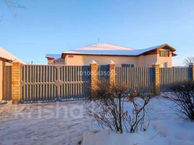 Отдельный дом · 4 комнаты · 115 м² · 11 сот., Байтурсынова — Центр за 50 млн 〒 в Аулиеколе