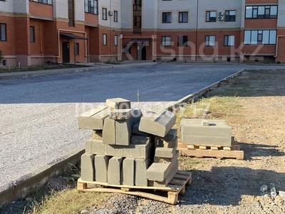 1-бөлмелі пәтер · 46 м² · 4/5 қабат, мкр. Алтын орда, Мкр. Батыс-2, №339 — Мангилик Ел, бағасы: 16 млн ₸ в Актобе