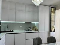 4-бөлмелі пәтер · 106 м² · 5/6 қабат, мкр. Алтын орда 11A, бағасы: 45 млн 〒 в Актобе