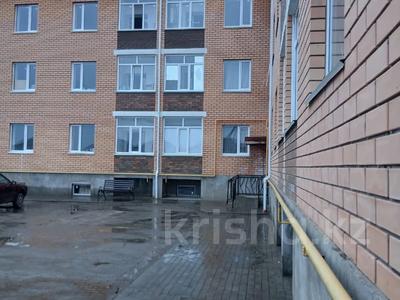 2-комнатная квартира · 74 м² · 1/3 этаж, жубана молдагалиева 34 за 22.8 млн ₸ в Уральске