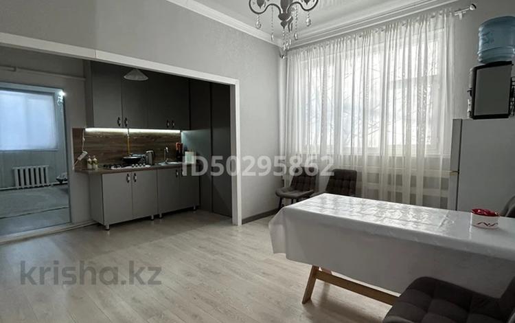 Дача · 2 комнаты · 70 м² · 8 сот., Старый город, СКУВД5 71А — Актюбрентген 13 за 16 млн 〒 в Актобе — фото 20