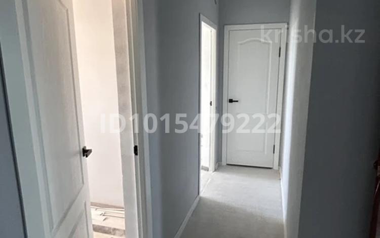 3-бөлмелі пәтер · 72 м² · 5/5 қабат, Жанакурылыс 14б — ЕрТарғын балабақшасы, бағасы: 10 млн ₸ в  — фото 2