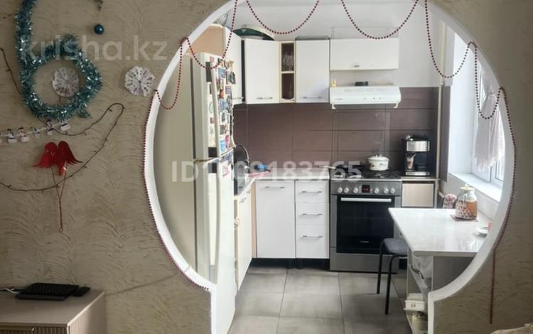 3-комнатная квартира · 61.2 м² · 4/5 этаж, Абая 35 за 250 000 ₸ в Темиртау — фото 2