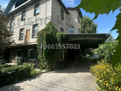 Жеке үй · 12 бөлме · 520 м² · 10 жүзд., Айша-биби 138, бағасы: 215 млн ₸ в Алматы, Турксибский р-н