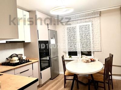 4-комнатная квартира · 84 м² · 2/5 этаж, мкр Аксай-3А — Кар Сити. ТРЦ Азия парк за 65 млн ₸ в Алматы, Ауэзовский р-н