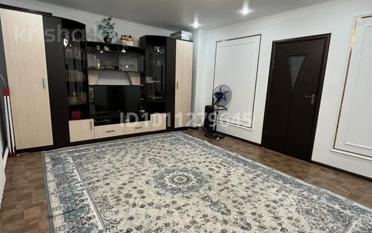 Отдельный дом · 6 комнат · 120 м² · 6 сот., 2-пер.Сенкебая 1 — Район Тонкуруш, маликахон, 31 школа за 35 млн 〒 в Таразе — фото 2