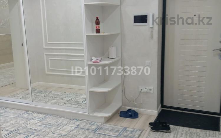 2-комнатная квартира · 36 м² · 7/13 этаж, Макатаева 127 /11 б 1 за 15 000 ₸ в Алматы, Алмалинский р-н — фото 11