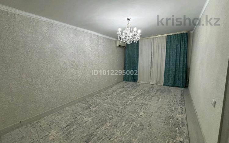 2-бөлмелі пәтер · 58 м² · 5/9 қабат, Мкр. имени Есет батыра 21, бағасы: 15.6 млн ₸ в Актобе, мкр Акжар — фото 2