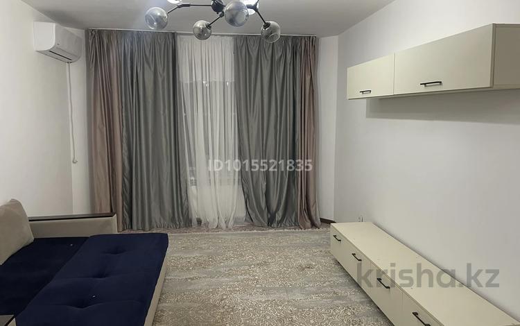 2-комнатная квартира · 55 м² · 5/9 этаж, мкр 4 10г за 120 000 ₸ в Актобе — фото 2