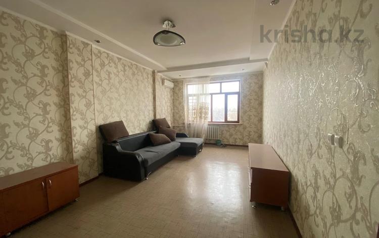 3-бөлмелі пәтер · 106.7 м² · 5/5 қабат, улица Айтеке би 12, бағасы: 34 млн ₸ в Таразе — фото 2