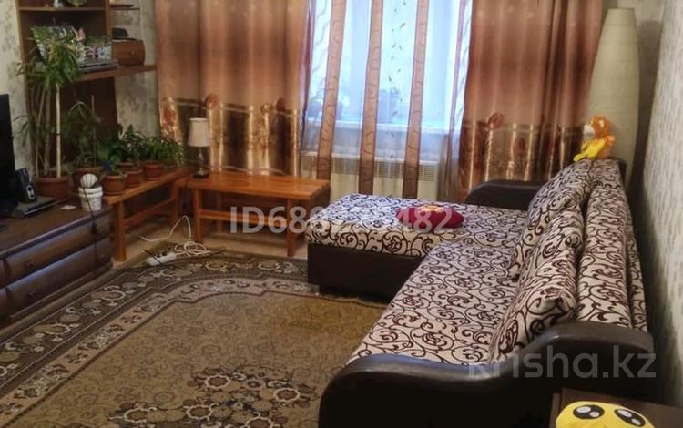 4-комнатная квартира, 80 м², 1/5 этаж, Абая 85 за 24 млн 〒 в Талгаре — фото 2