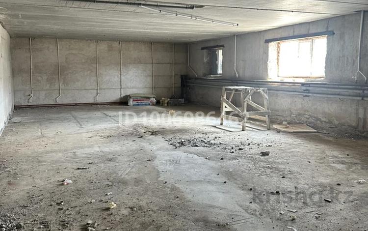 Магазины и бутики · 125.5 м² за 500 000 〒 в Уральске, мкр Астана — фото 3