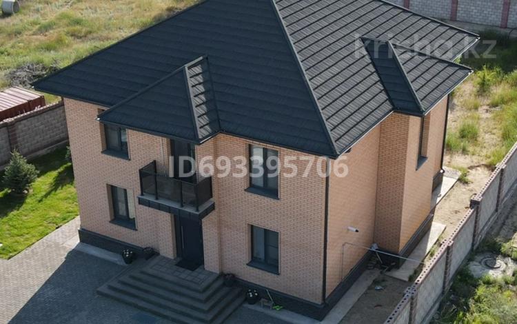 Жеке үй · 5 бөлме · 200 м² · 10 жүзд., 18 мкрн ул Муканова 19а, бағасы: 190 млн ₸ в Конаеве — фото 28
