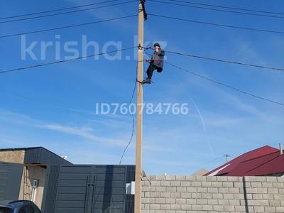 Отдельный дом · 2 комнаты · 52 м² · 8 сот., мкр Бозарык , Бозарық ш/а 1 — Трассадан 3ші үй за 18 млн 〒 в Шымкенте, Абайский р-н