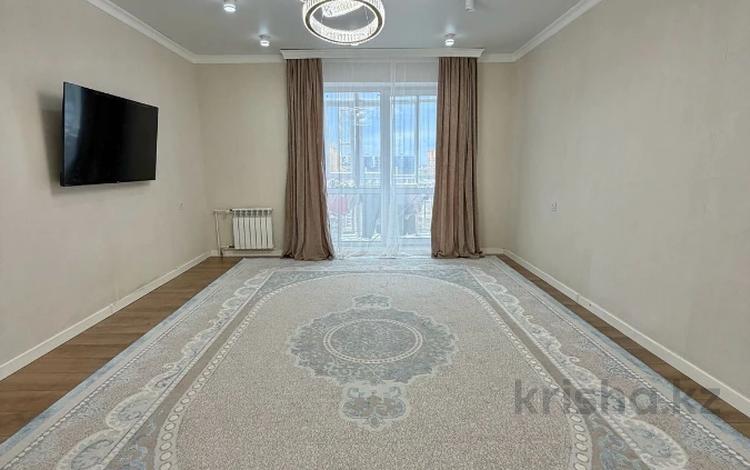 3-комнатная квартира · 100.2 м² · 8/9 этаж, Самал за 32 млн ₸ в Уральске — фото 3