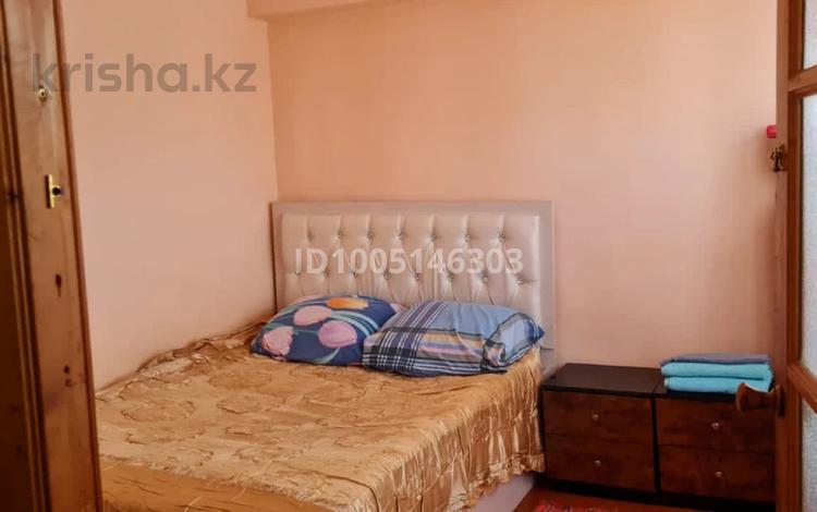 4-комнатная квартира · 80 м² · 1/5 этаж, Сатпаева 11 — 17 квартал,7 мектеп за 200 000 〒 в Балхаше — фото 2