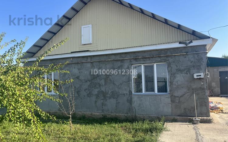 Отдельный дом · 6 комнат · 204 м² · 6 сот., мкр Айгуль — Напротив Бош Сервиса за 27 млн ₸ в Уральске — фото 2