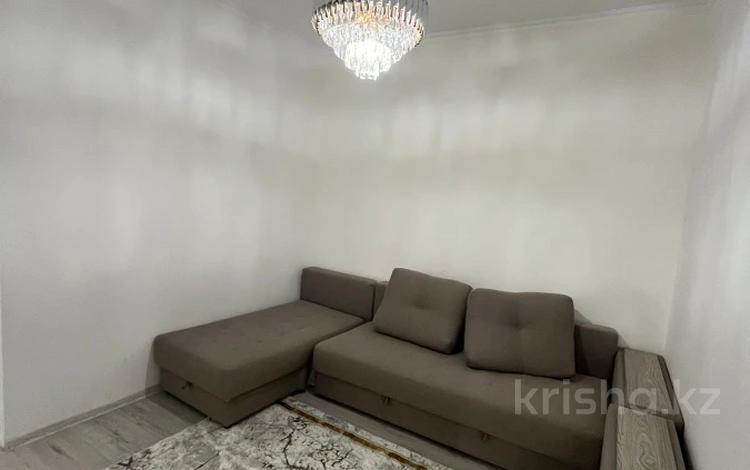 1-комнатная квартира · 40 м² · 5/5 этаж, мкр Айнабулак-2 82 за 180 000 ₸ в Алматы, Жетысуский р-н — фото 4