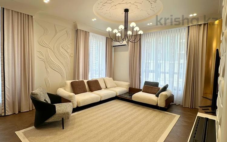 4-комнатная квартира · 180 м² · 3/18 этаж, Кошкарбаева за 295 млн ₸ в Астане, Алматы р-н — фото 2
