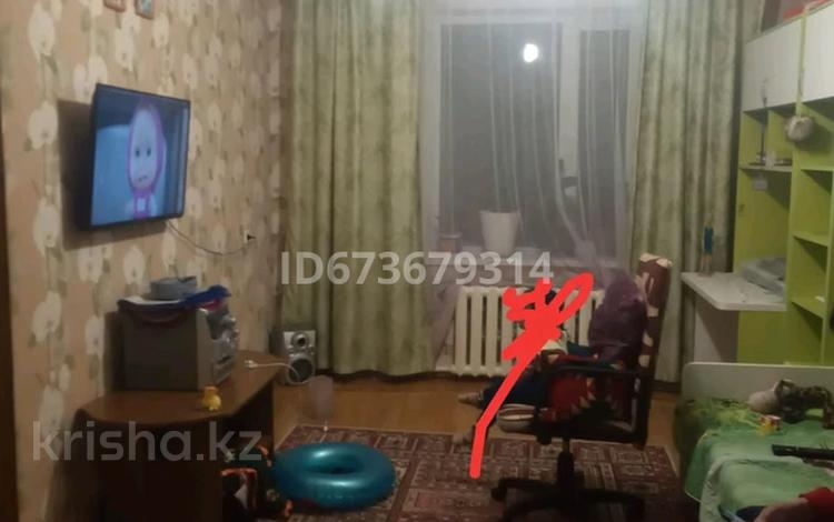 3-комнатная квартира, 66 м², 2/2 этаж, Менделеева 7 — Абая за 14.5 млн 〒 в Темиртау — фото 2